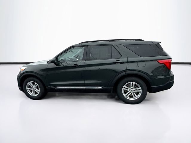 Certified 2023 Ford Explorer XLT w/ Equipment Group 202A image 4