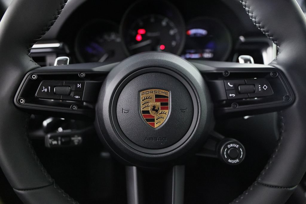 New 2026 Porsche Macan Turbo AWD/4WD image 35