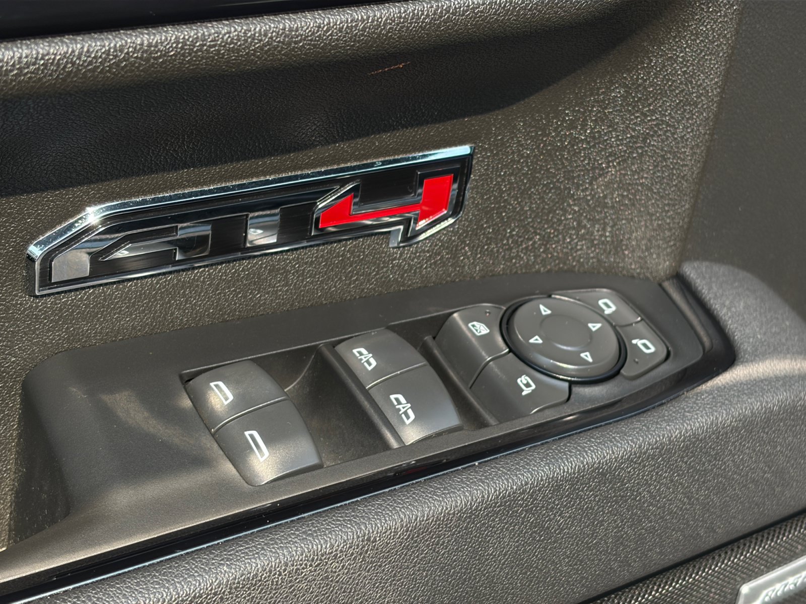 Used 2025 GMC Sierra 1500 AT4 AWD/4WD image 16