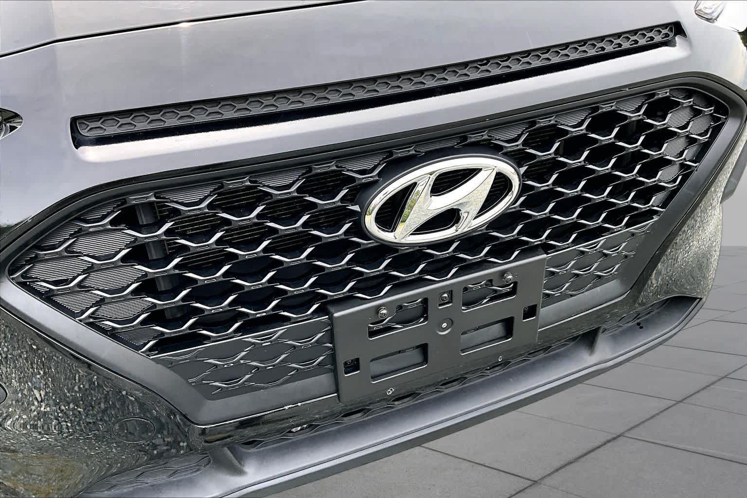 Used 2020 Hyundai Kona SE FWD image 30