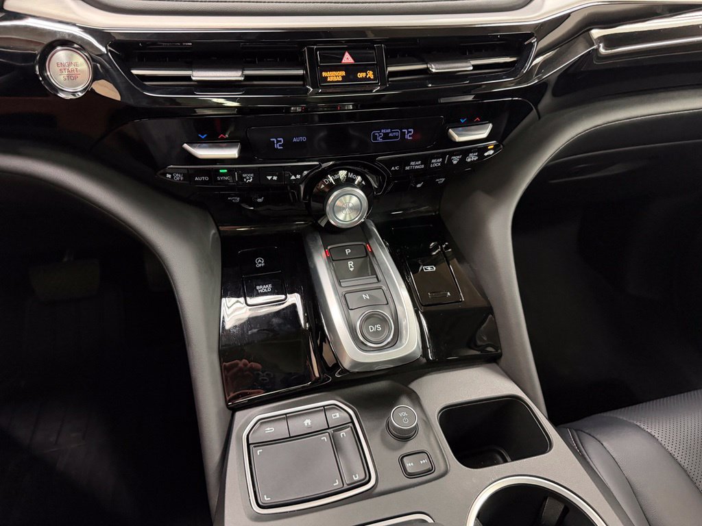 Used 2023 Acura MDX w/ Technology Package AWD/4WD image 28