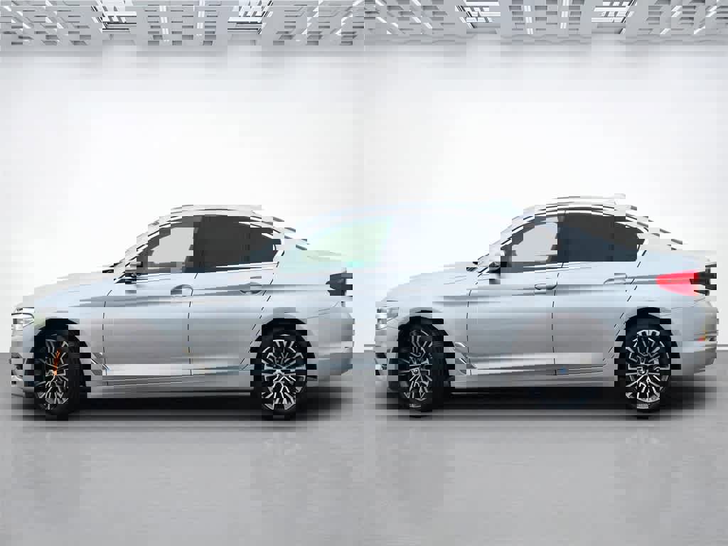 Used 2019 BMW 530i w/ Convenience Package image 3
