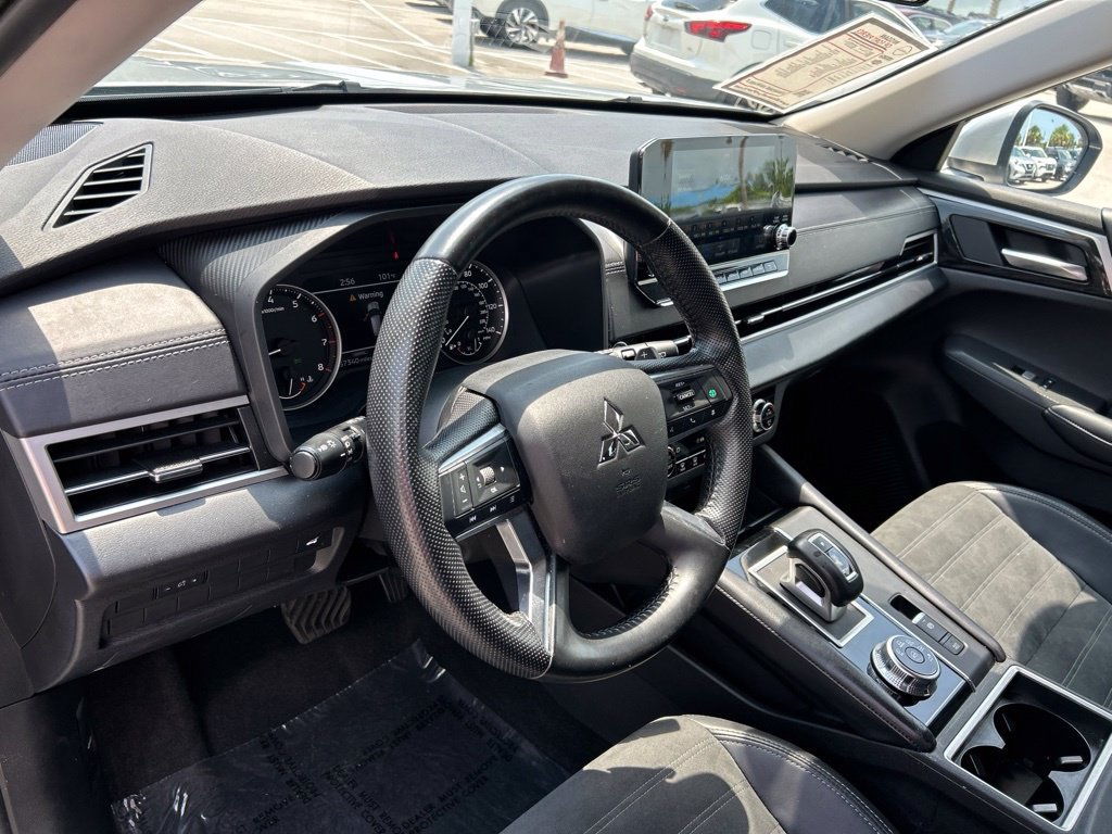 Used 2024 Mitsubishi Outlander SE FWD image 22