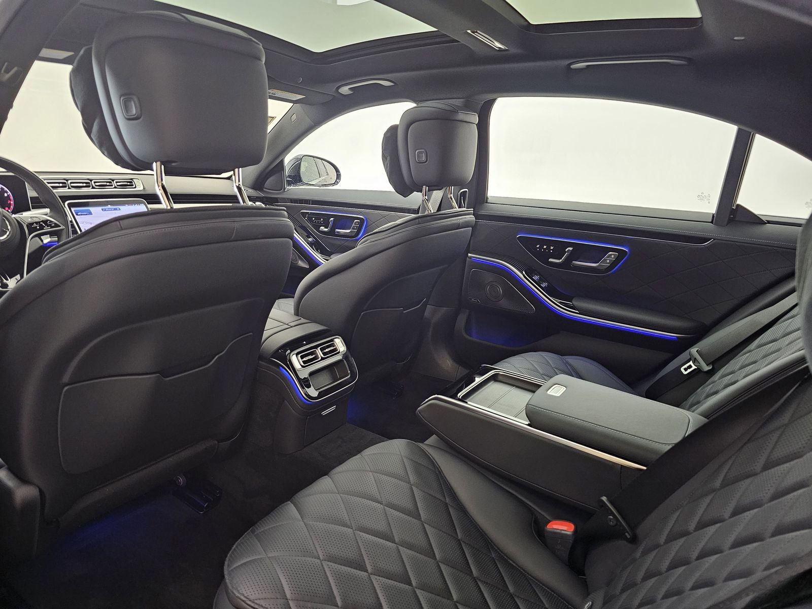 New 2026 Mercedes-Benz S 580 4MATIC Sedan image 19