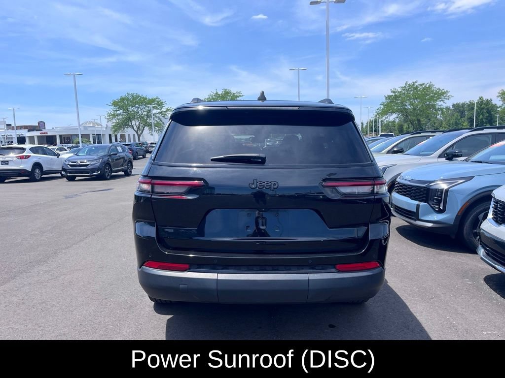 Used 2023 Jeep Grand Cherokee L Laredo AWD/4WD image 4