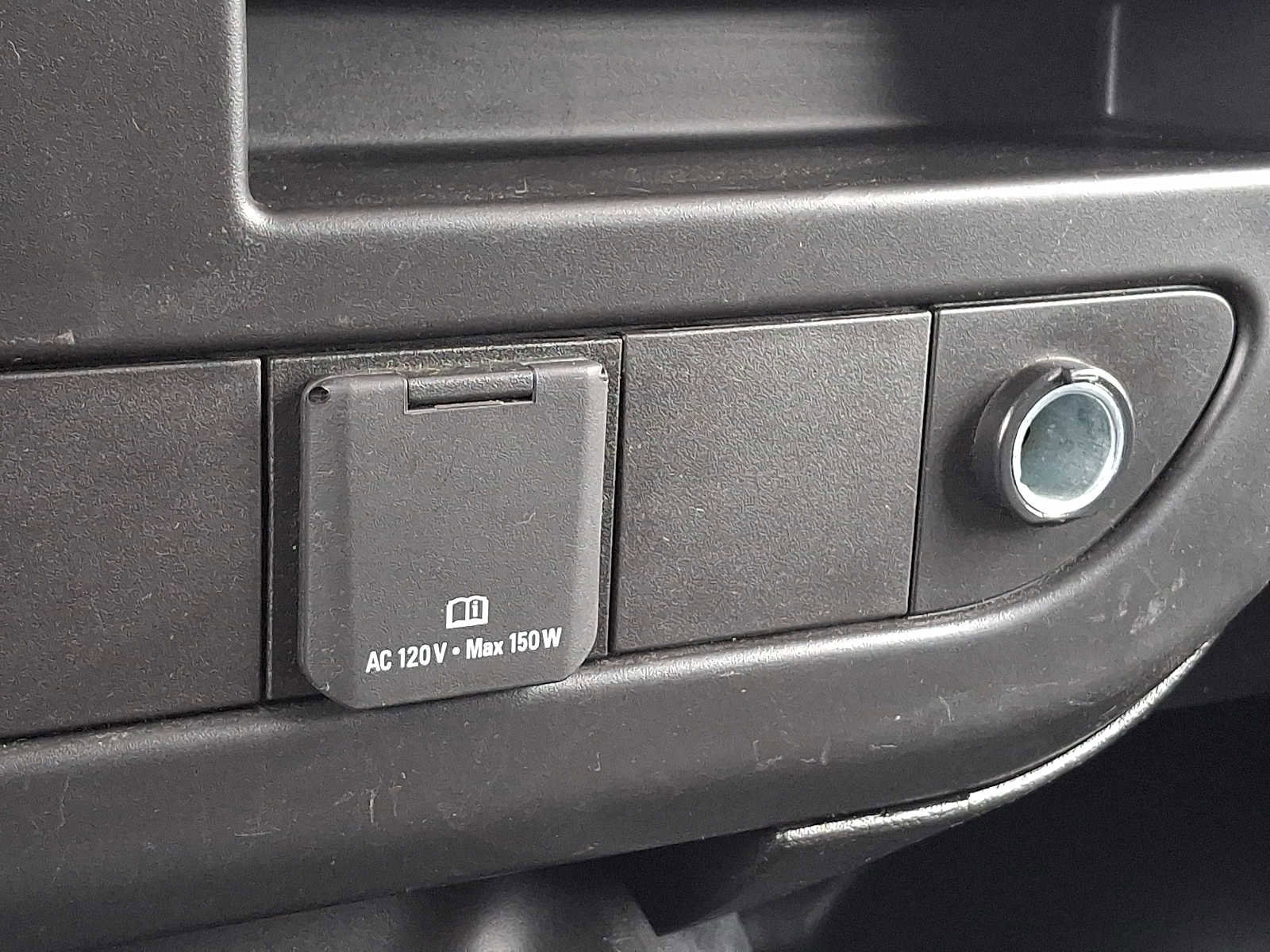 Used 2024 GMC Savana 2500 w/ Driver Convenience Package RWD image 23