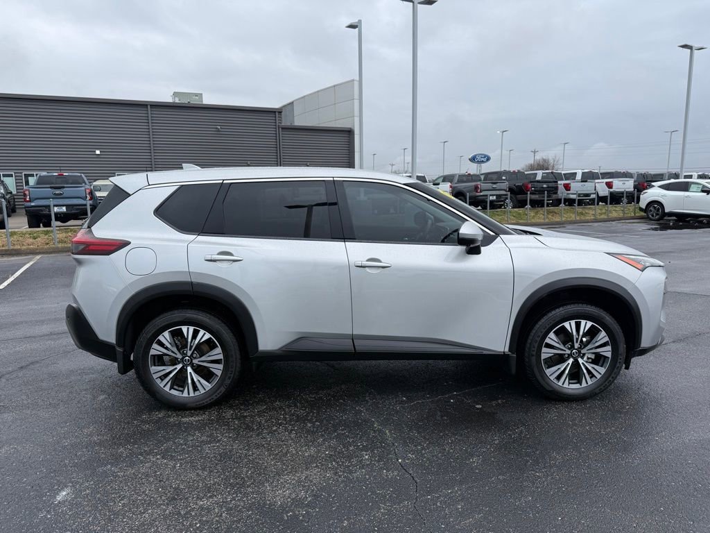 Used 2021 Nissan Rogue SV image 30