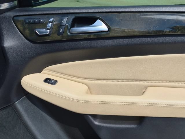 Used 2017 Mercedes-Benz GLS 450 4MATIC image 16
