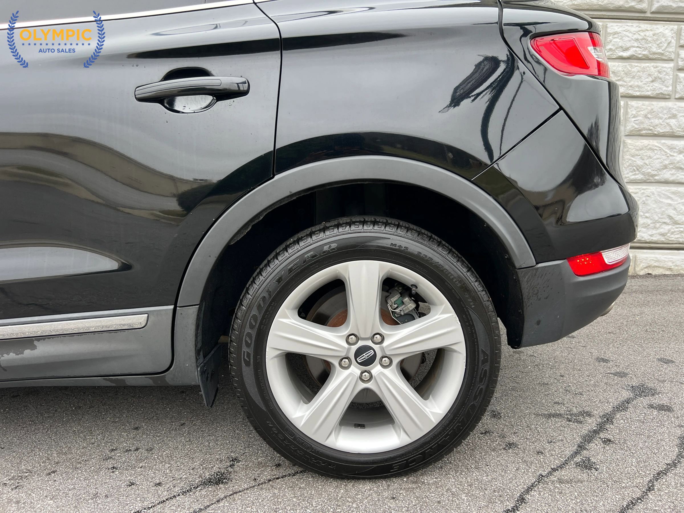 Used 2018 Lincoln MKC Premiere image 10