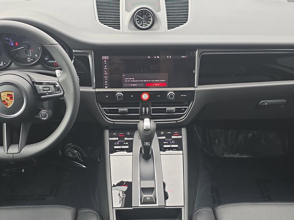 New 2026 Porsche Macan image 22