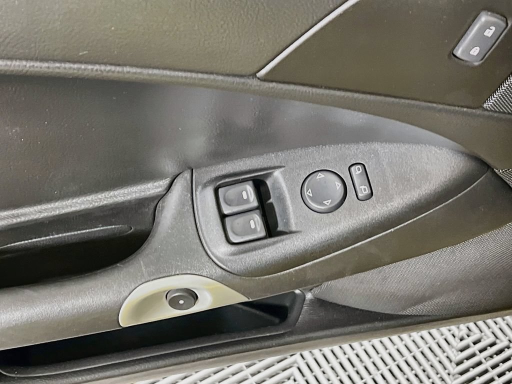 Used 2013 Chevrolet Corvette Coupe RWD image 15