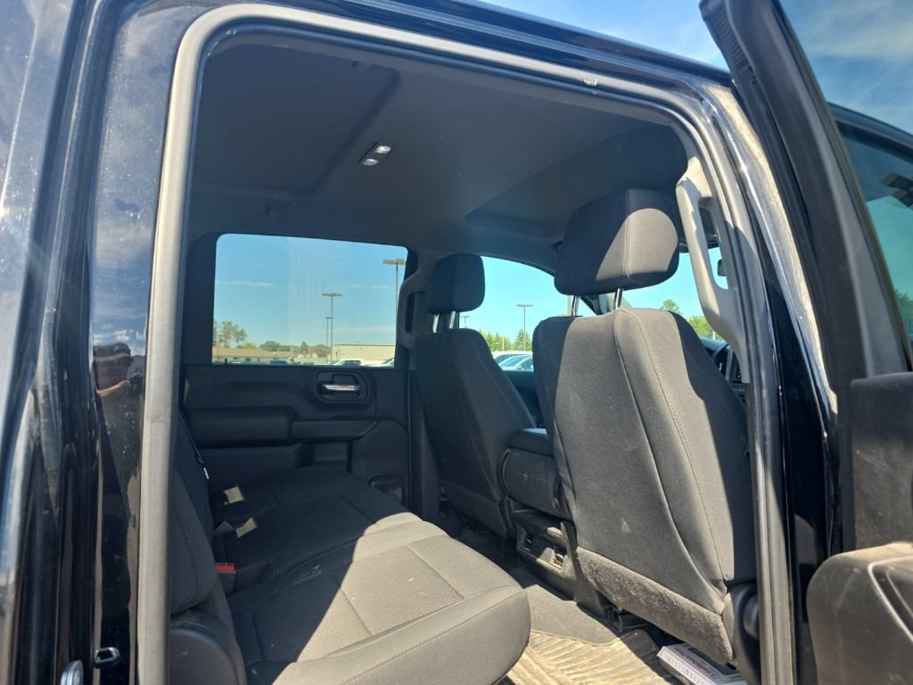 Used 2020 Chevrolet Silverado 2500 Custom w/ Custom Value Package AWD/4WD image 9