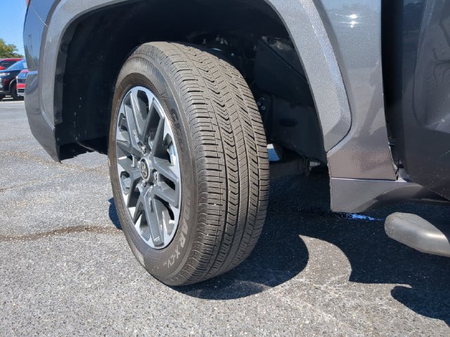 Used 2024 Toyota Tundra Limited w/ Power Package RWD image 38
