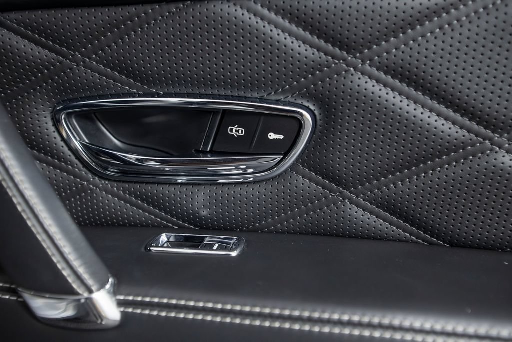 Used 2014 Bentley Flying Spur W12 AWD/4WD image 30