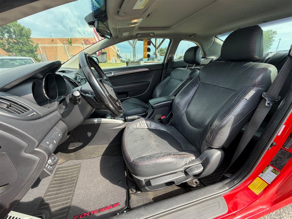 Used 2013 Kia Forte Koup SX w/ Tech Pkg FWD image 12