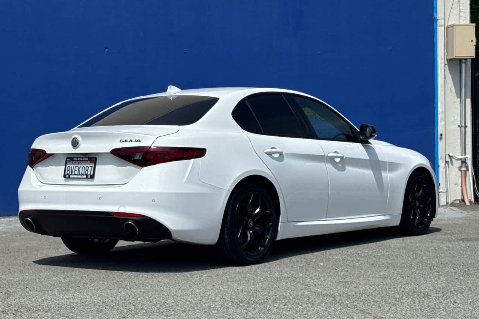 Used 2021 Alfa Romeo Giulia Sprint w/ Nero Edizione RWD image 3