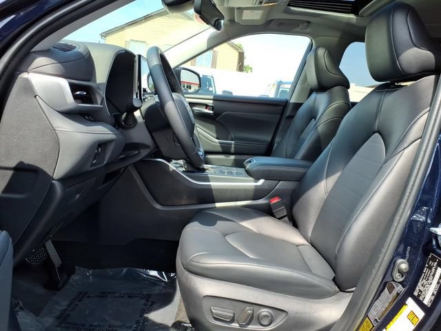 Used 2026 Toyota Highlander XLE AWD/4WD image 18