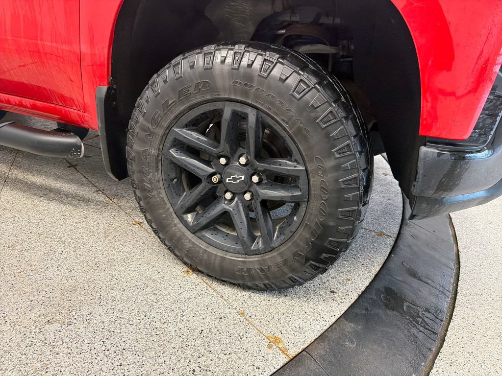 Used 2020 Chevrolet Silverado 1500 Custom Trail Boss w/ Custom Convenience Package AWD/4WD image 6