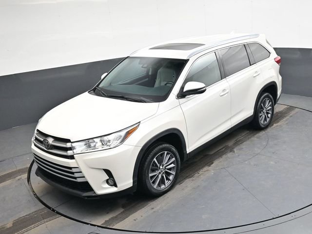 Used 2019 Toyota Highlander XLE image 25