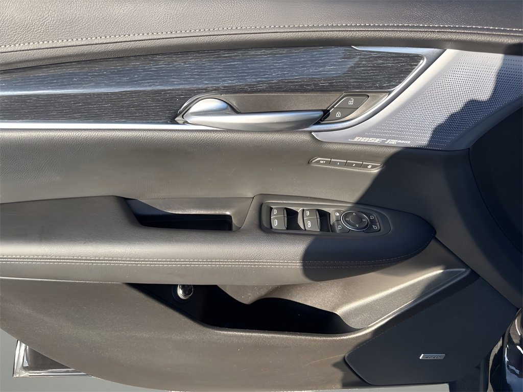 Used 2025 Cadillac XT5 Premium Luxury image 23