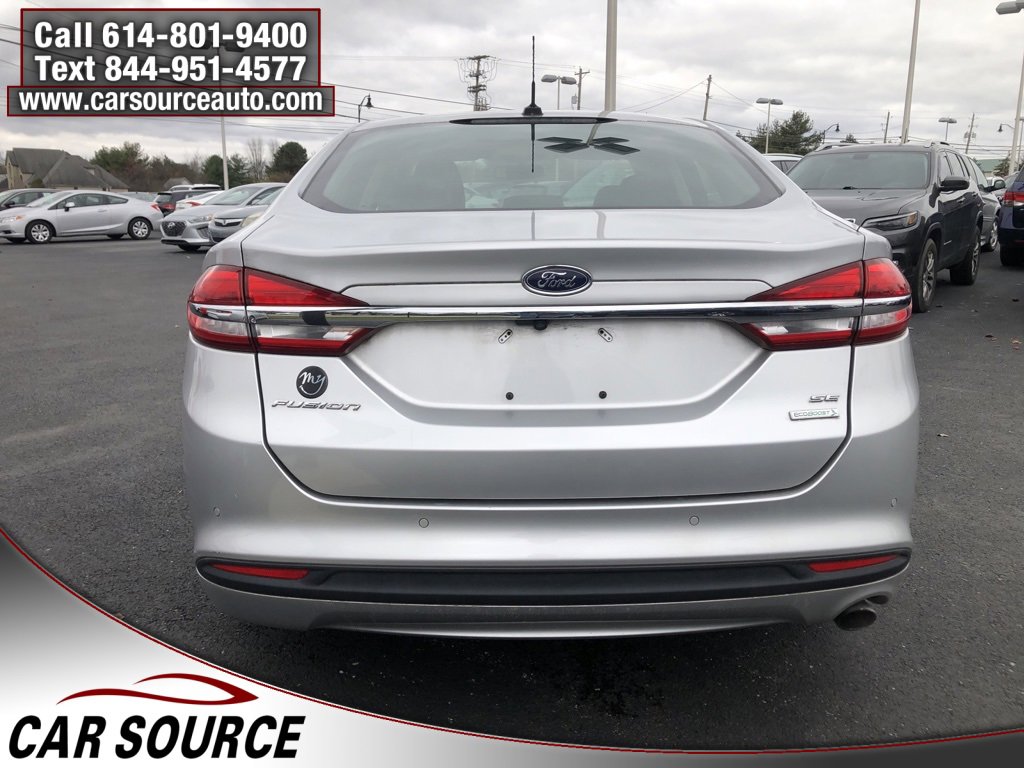 Used 2018 Ford Fusion SE w/ Fusion SE Technology Package image 6