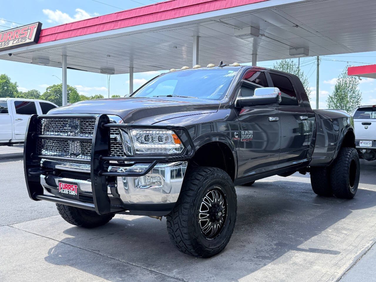 Used 2014 RAM 3500 Laramie AWD/4WD image 6