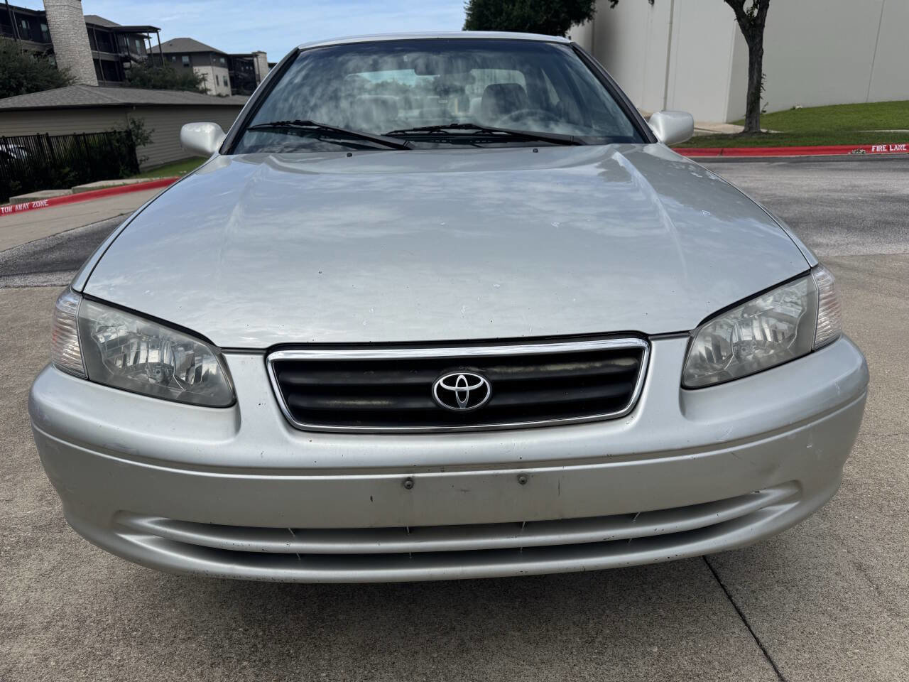 Used 2001 Toyota Camry CE FWD image 2