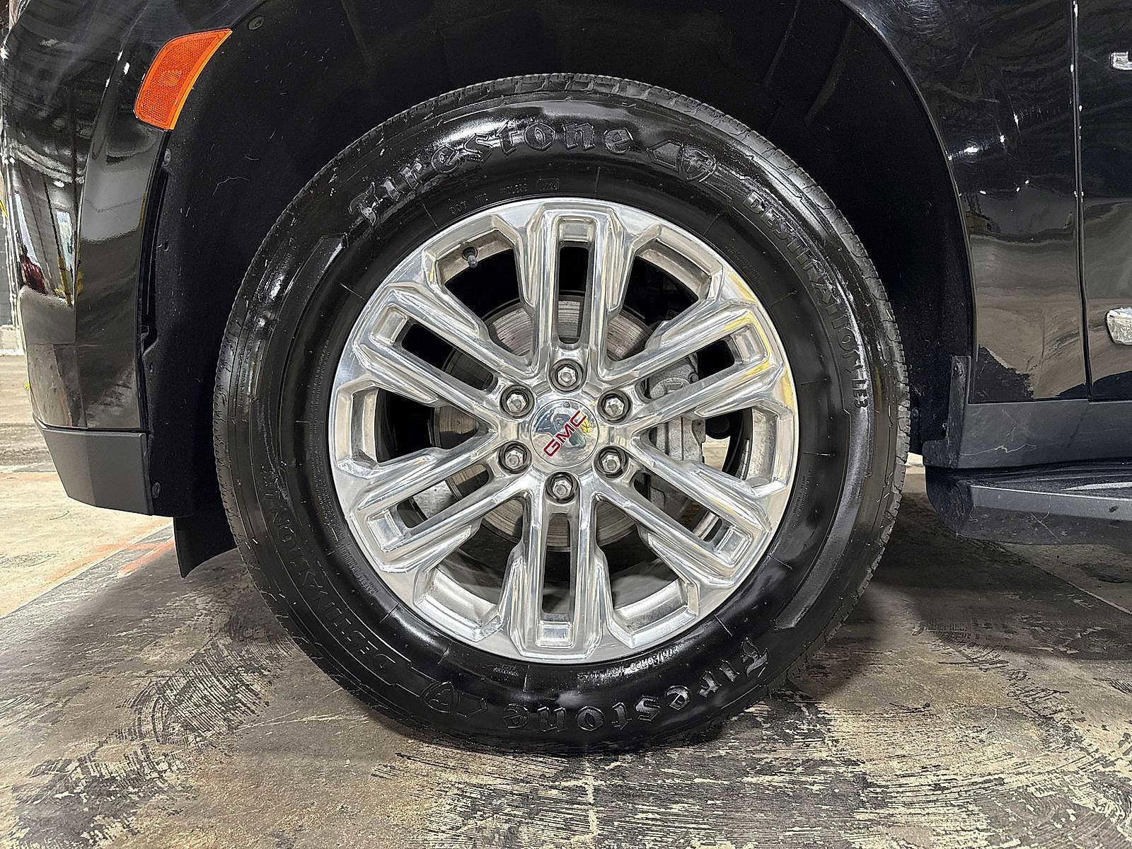 Used 2023 GMC Yukon SLT image 10