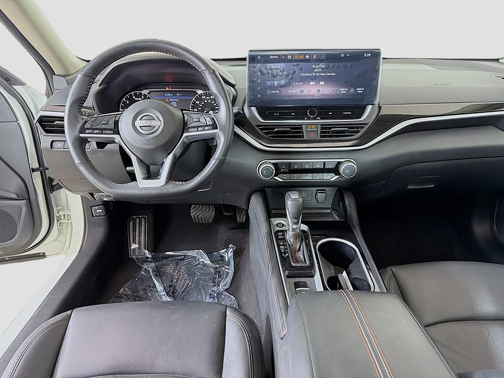 Used 2023 Nissan Altima 2.5 SR w/ SR Premium Package AWD/4WD image 25