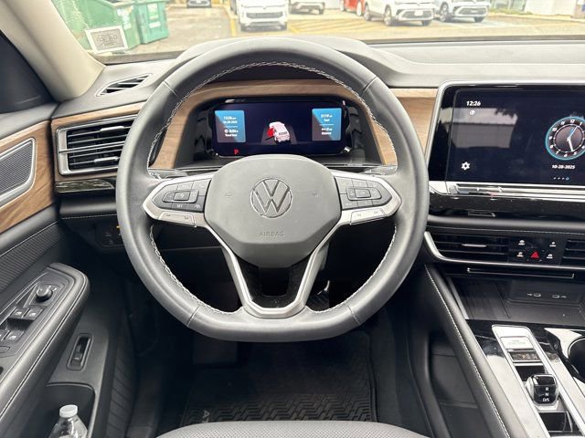 Used 2025 Volkswagen Atlas SE w/ Black Wheel Package AWD/4WD image 15