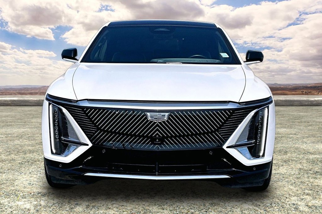 Certified 2024 Cadillac Lyriq Tech w/ Driver Assist Package AWD/4WD image 2