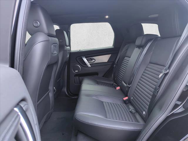 Used 2024 Land Rover Discovery Sport Dynamic SE image 17