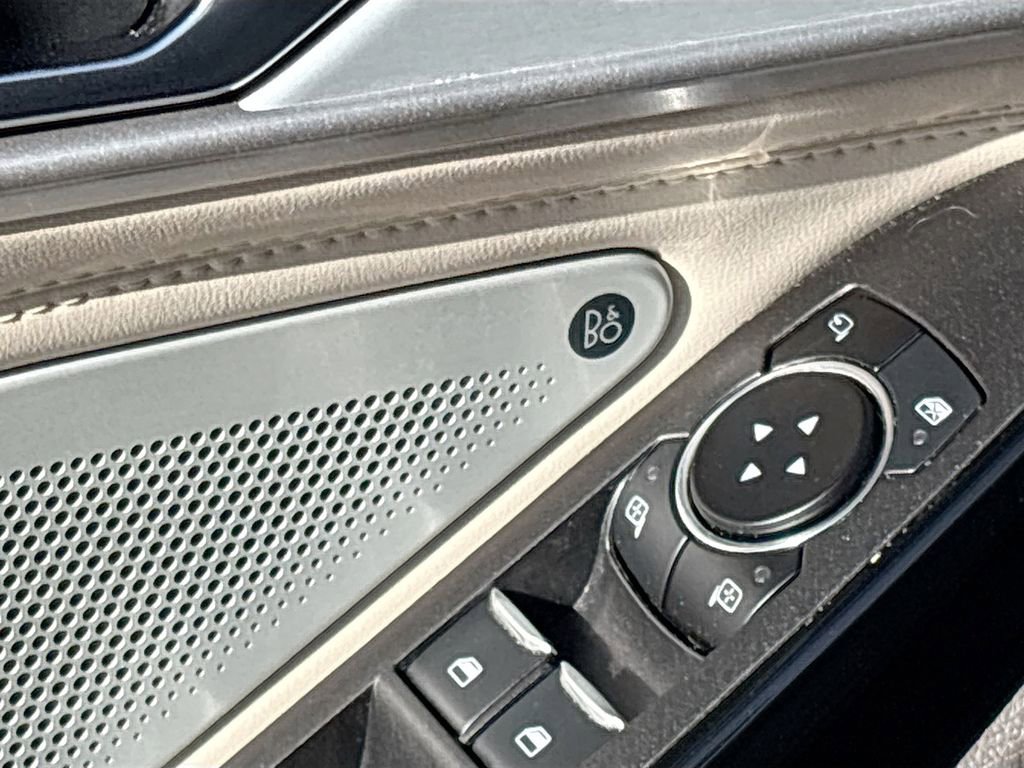 Used 2023 Ford Explorer Platinum w/ Technology Package image 19