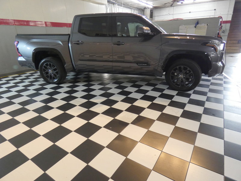 Used 2023 Toyota Tundra Platinum AWD/4WD image 4