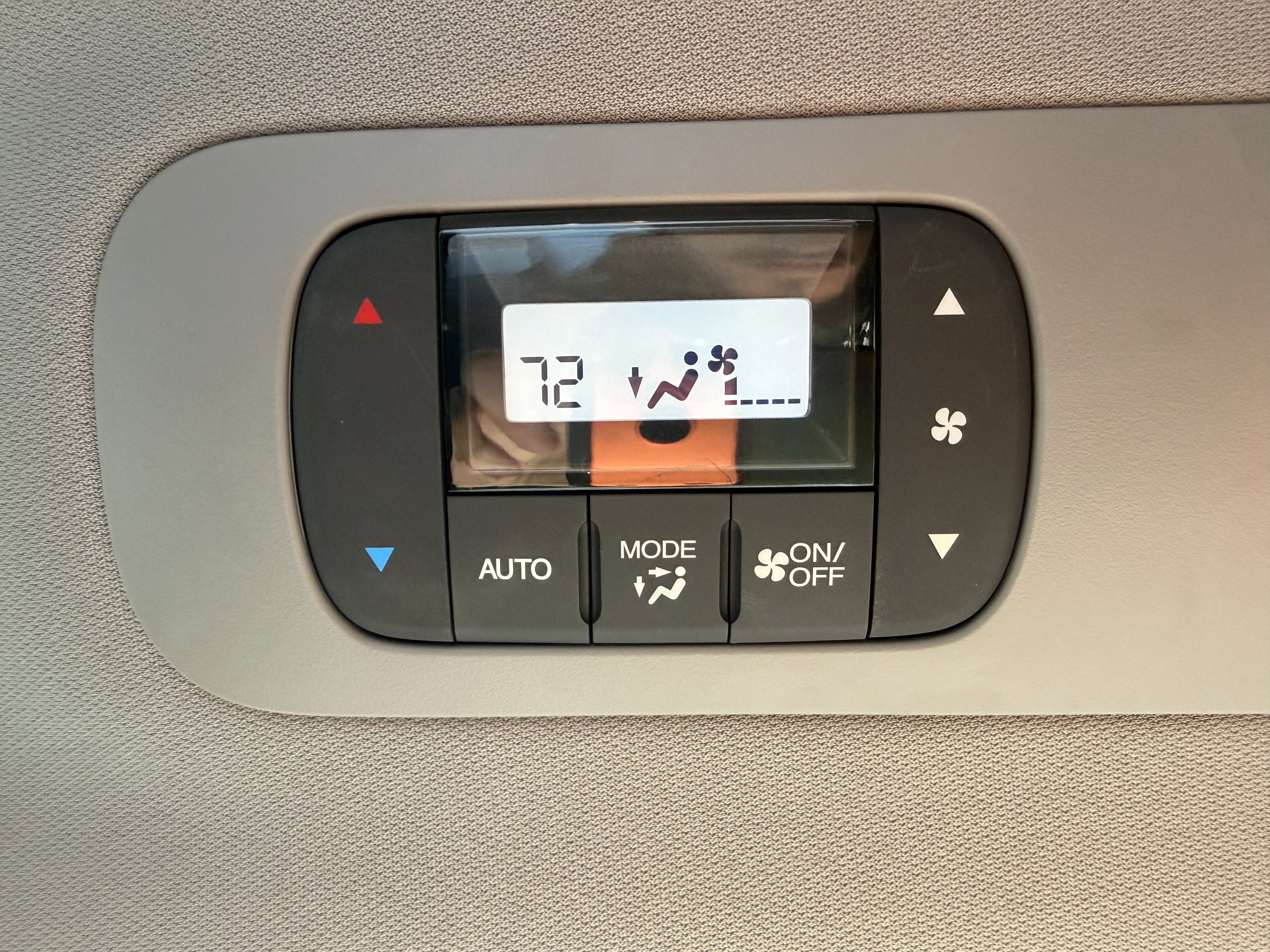 Used 2023 Honda Odyssey EX-L image 22