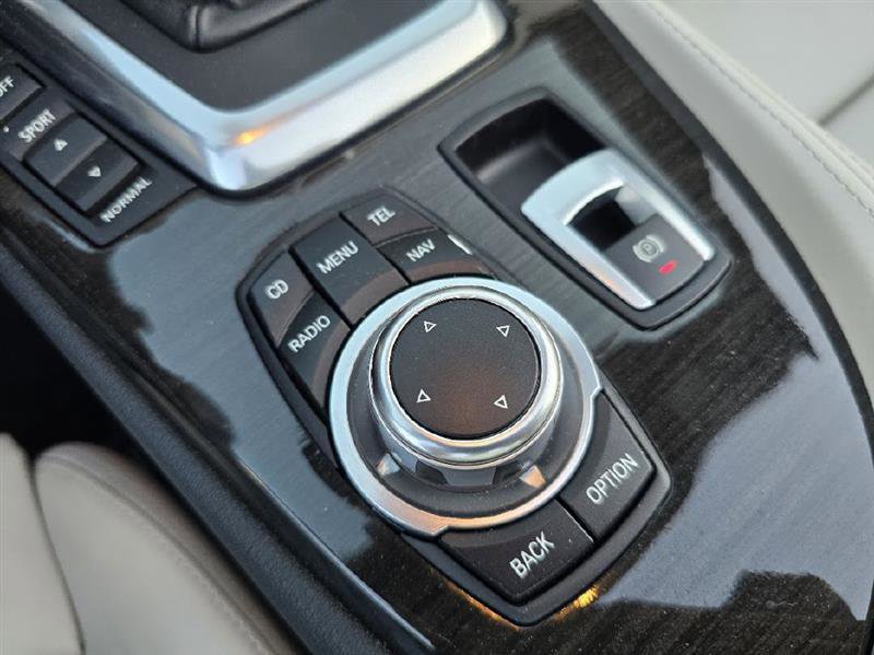 Used 2011 BMW Z4 sDrive35is RWD image 33