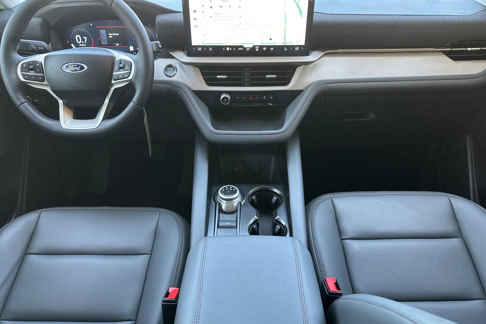 New 2026 Ford Explorer Active RWD image 13