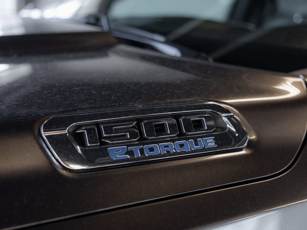 Used 2023 RAM 1500 Big Horn AWD/4WD image 9