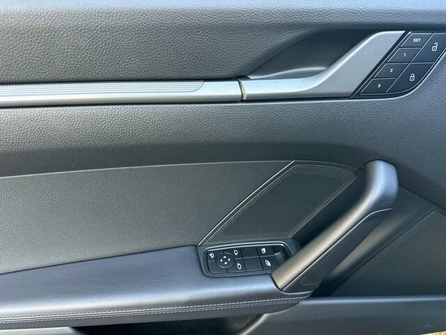 Used 2024 Porsche 911 Carrera 4S image 13