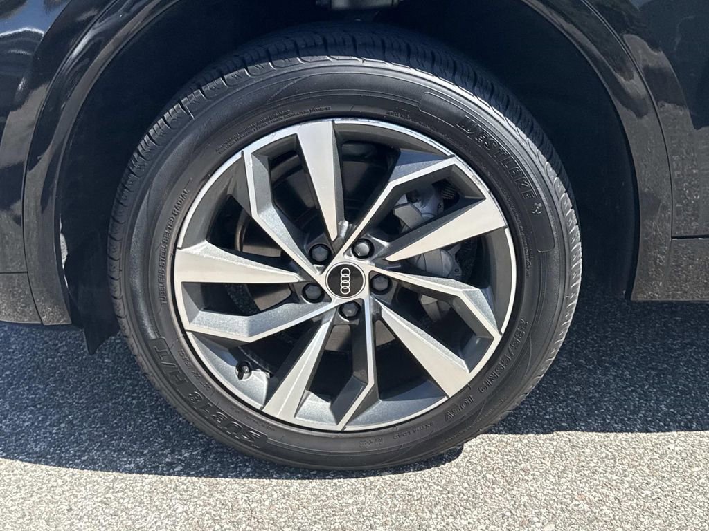 Used 2021 Audi Q5 2.0T Premium Plus AWD/4WD image 11