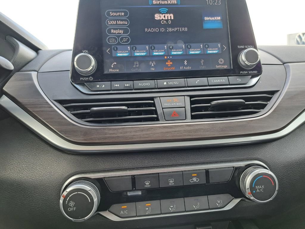 Used 2024 Nissan Altima 2.5 SV FWD image 10