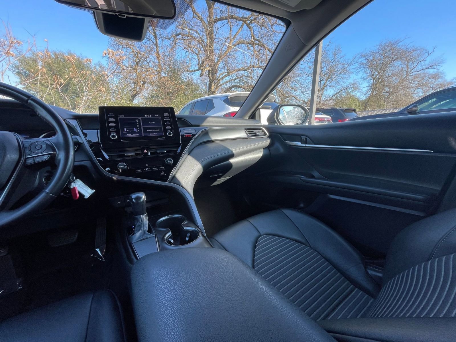 Used 2021 Toyota Camry SE image 34