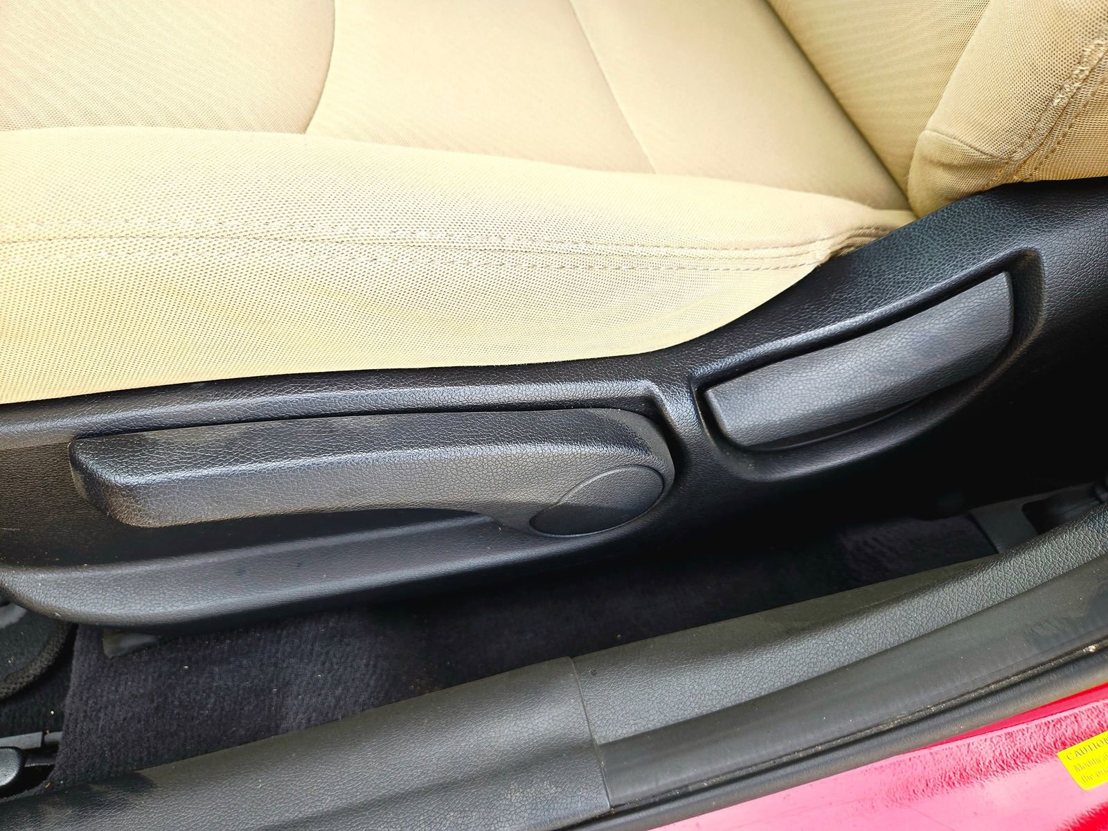 Used 2012 Hyundai Elantra GLS w/ Preferred Pkg 3 FWD image 21