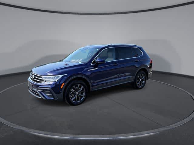 Used 2022 Volkswagen Tiguan SE w/ Panoramic Sunroof Package AWD/4WD image 4