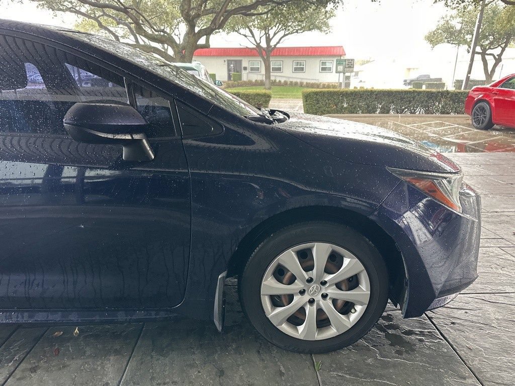 Used 2021 Toyota Corolla LE FWD image 10
