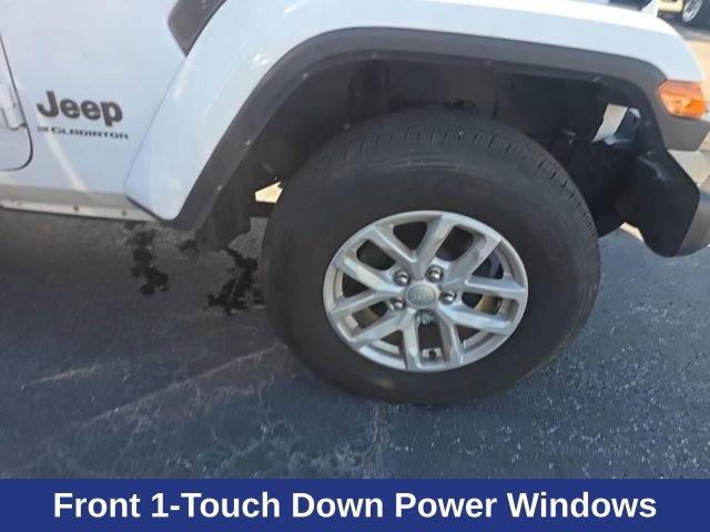 Used 2023 Jeep Gladiator Sport AWD/4WD image 8