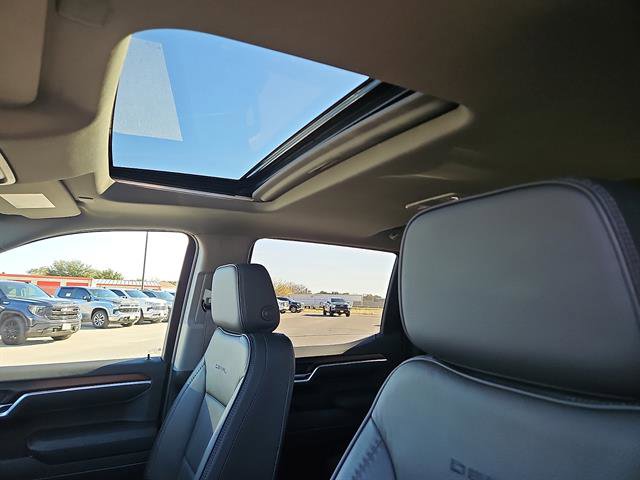 Used 2025 GMC Sierra 1500 Denali w/ Denali Reserve Package image 12