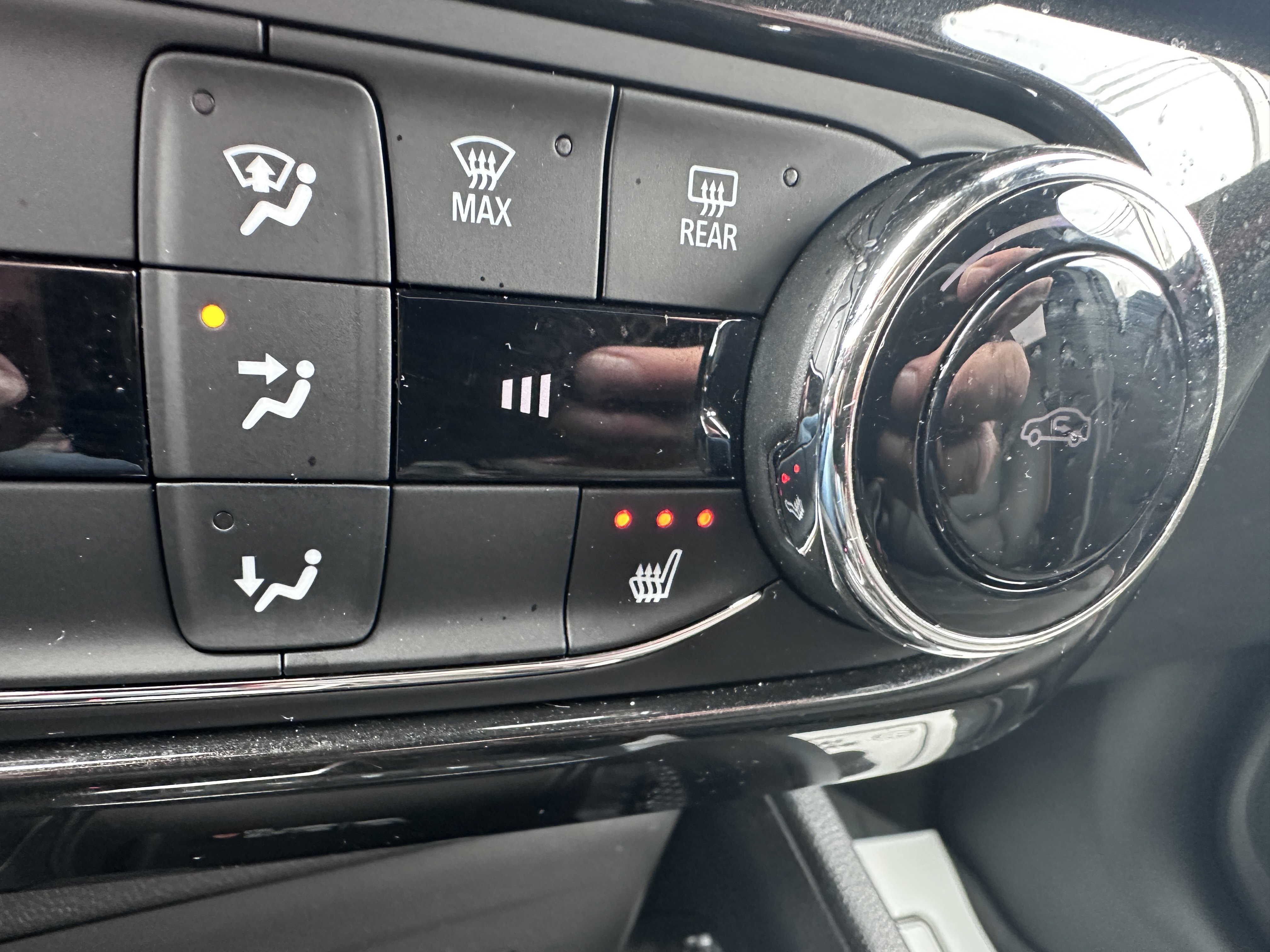 Used 2024 Chevrolet TrailBlazer RS w/ Convenience Package image 21