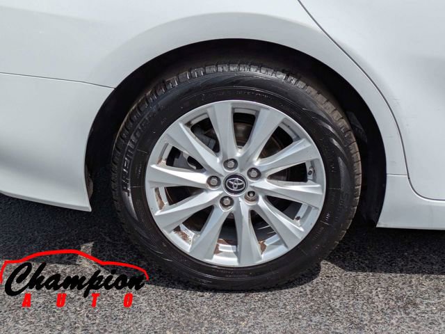 Used 2019 Toyota Camry LE image 11