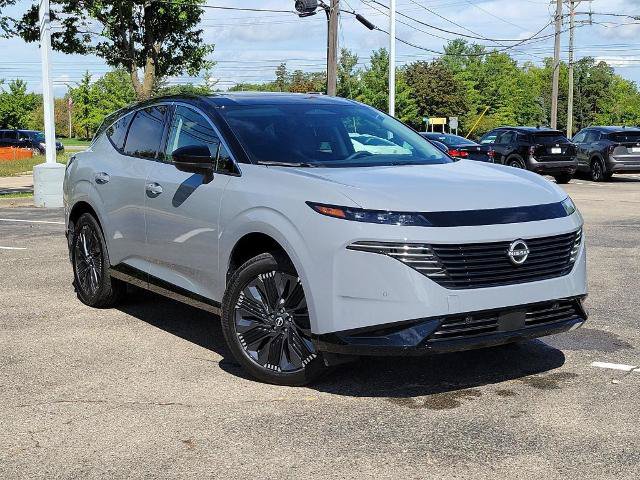 Certified 2025 Nissan Murano Platinum AWD/4WD image 1